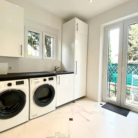 Luxe Piscine Centre De Cannes