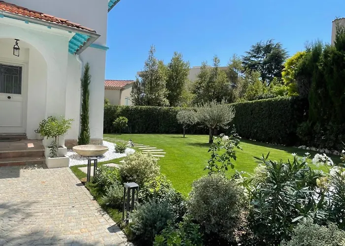 Luxe Piscine Centre De Willa *