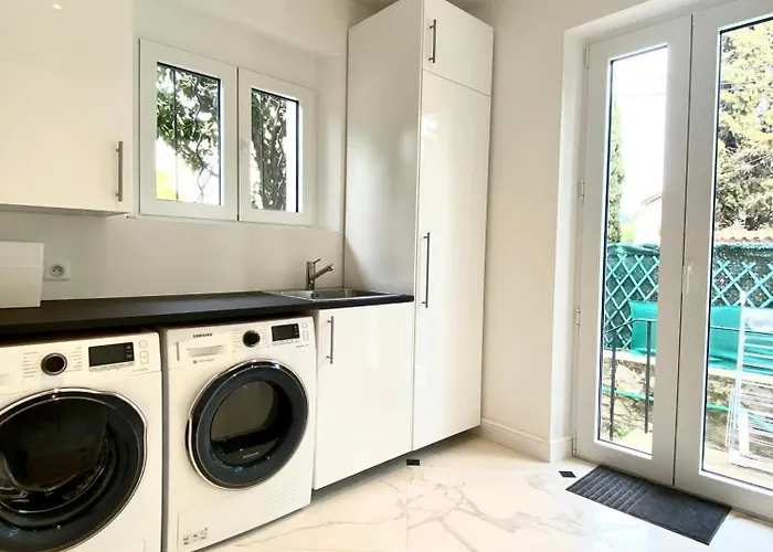 Luxe Piscine Centre De Cannes