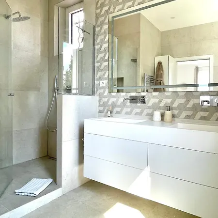 Luxe Piscine Centre De Βίλα